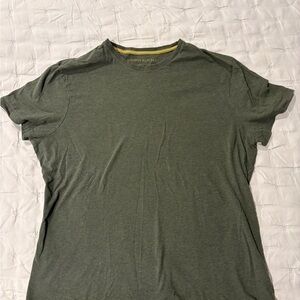Banana Republic Men's Olive Short Sleeve Tee